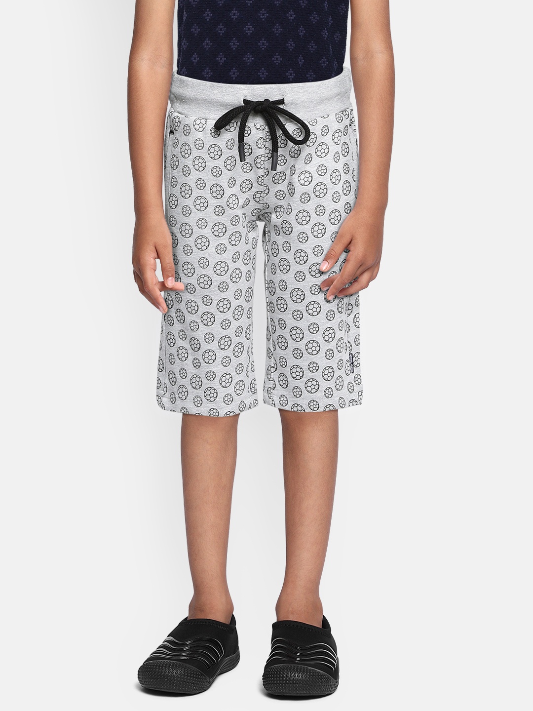 

Indian Terrain Boys Grey & Black Printed Slim Fit Mid-Rise Regular Shorts