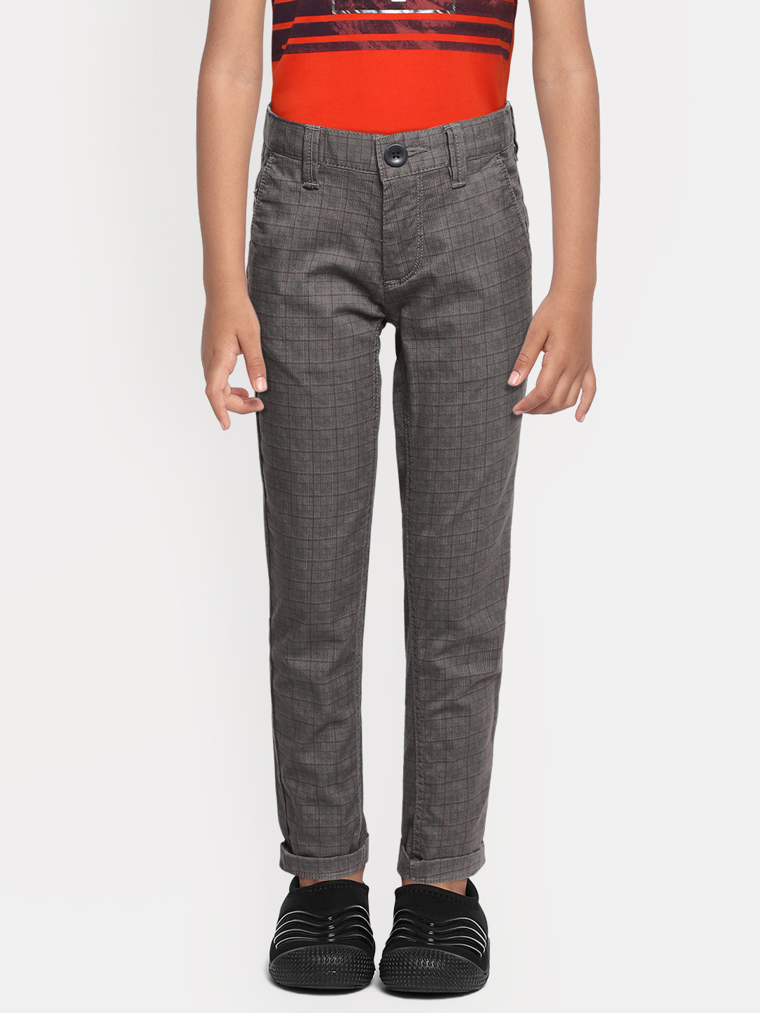 

Indian Terrain Boys Grey Checked Slim Fit Regular Trousers