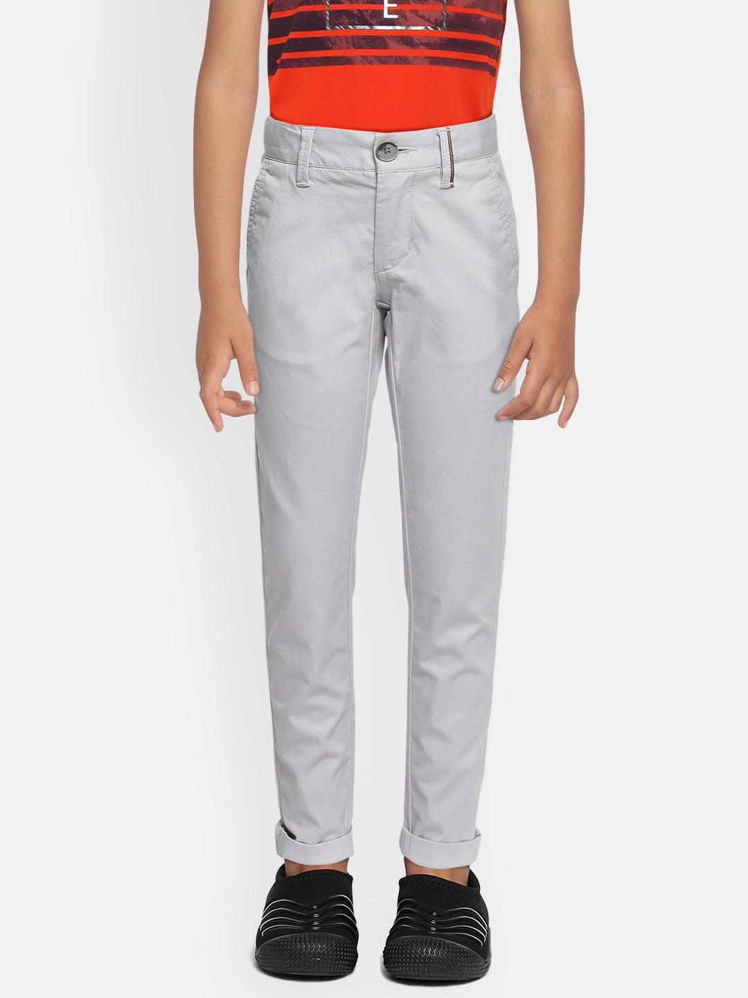 

Indian Terrain Boys Grey Slim Fit Chinos
