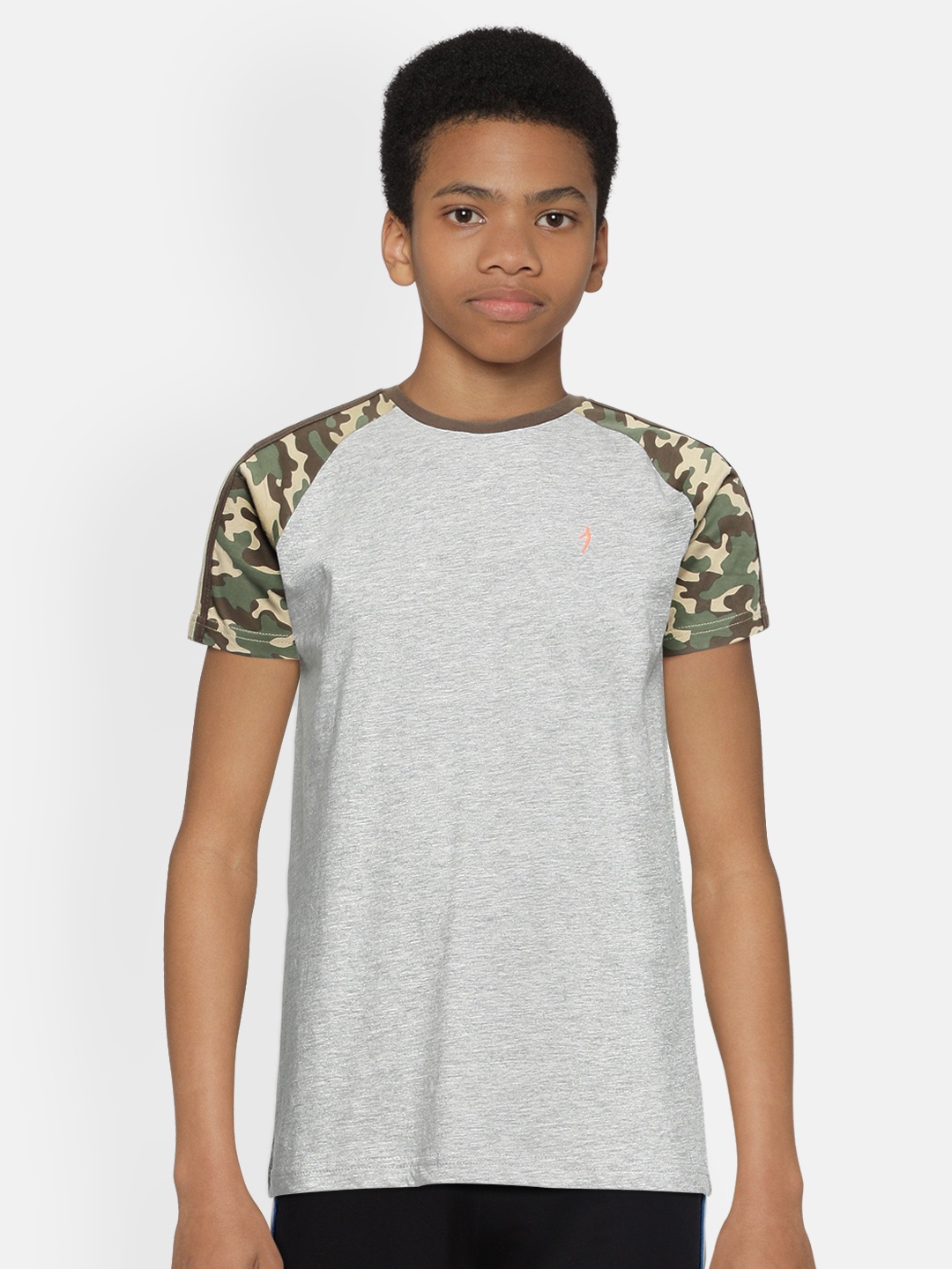

Indian Terrain Boys Grey & Green Camouflage Print T-shirt