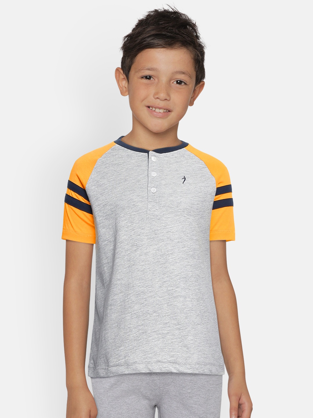

Indian Terrain Boys Grey Melange & Black Striped Pure Cotton Henley Neck T-shirt