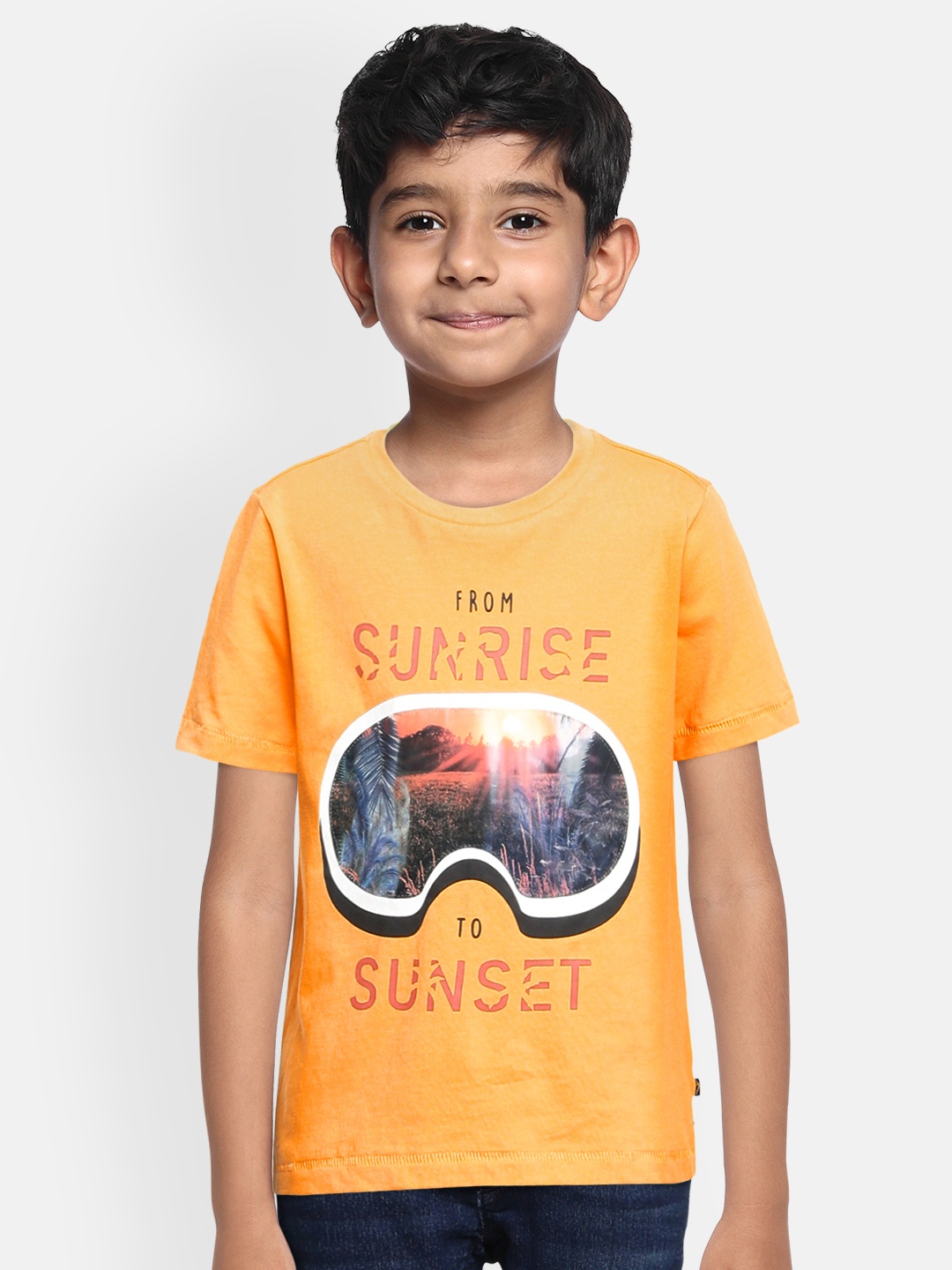 

Indian Terrain Boys Yellow Pure Cotton Printed Pure Cotton T-shirt