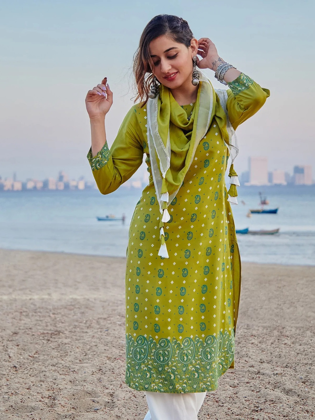 

Rustorange Women Olive Ethnic Motifs Printed Kurta with Salwar & With Dupatta