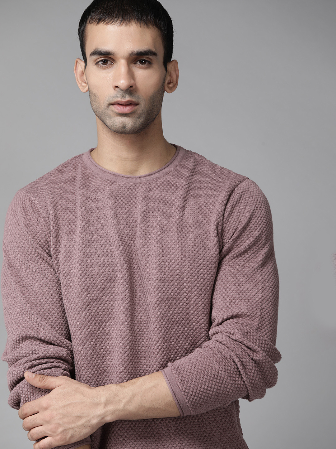 

Roadster Men Mauve Self-Design Pullover