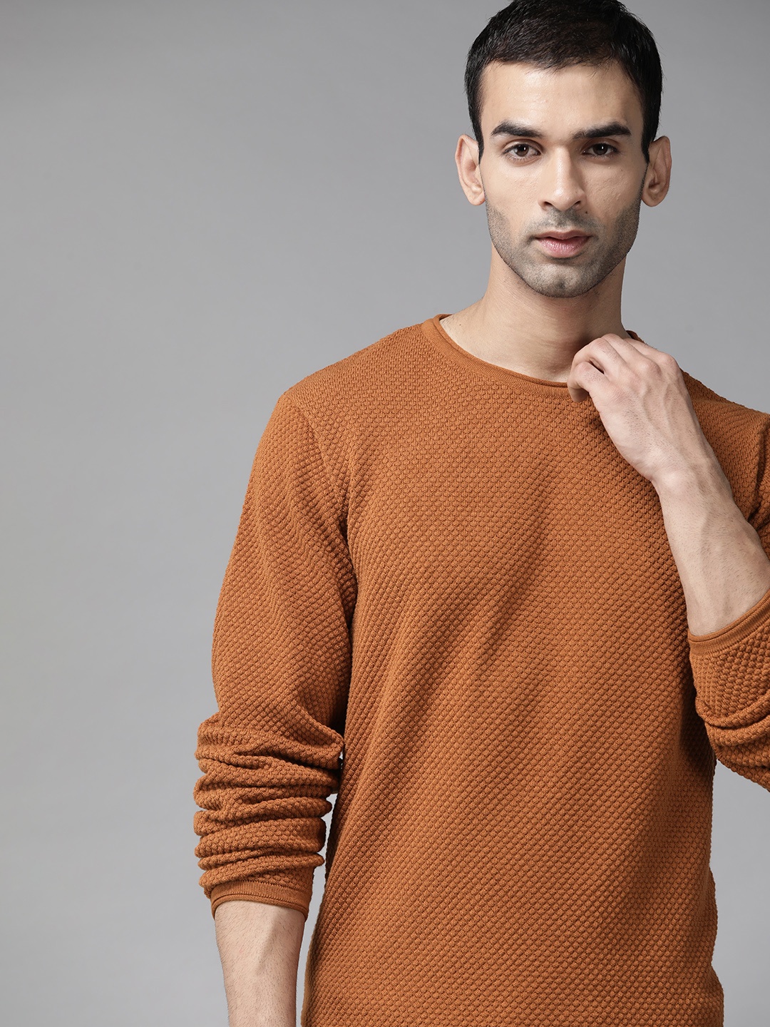 

Roadster Men Rust Orange Self-Design Pullover