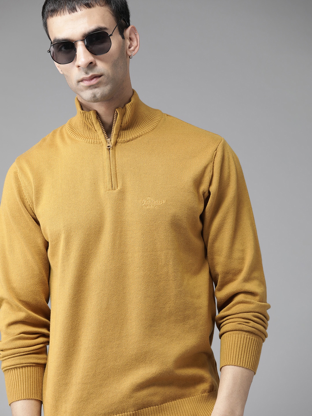 

Roadster Men Mustard Yellow Solid Pullover