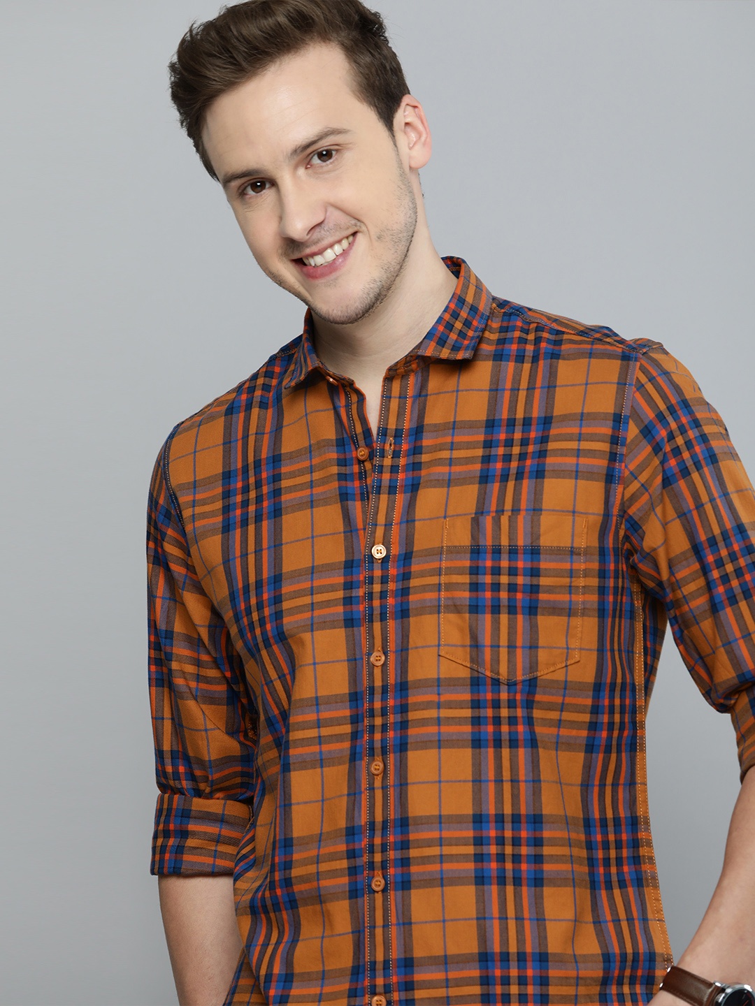 

Mast & Harbour Men Brown & Blue Slim Fit Opaque Checked Pure Cotton Casual Shirt