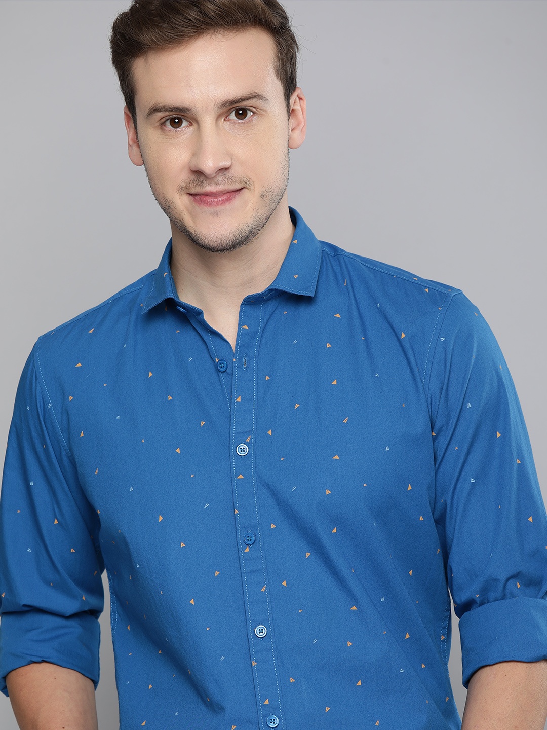 

Mast & Harbour Men Blue Opaque Printed Casual Shirt