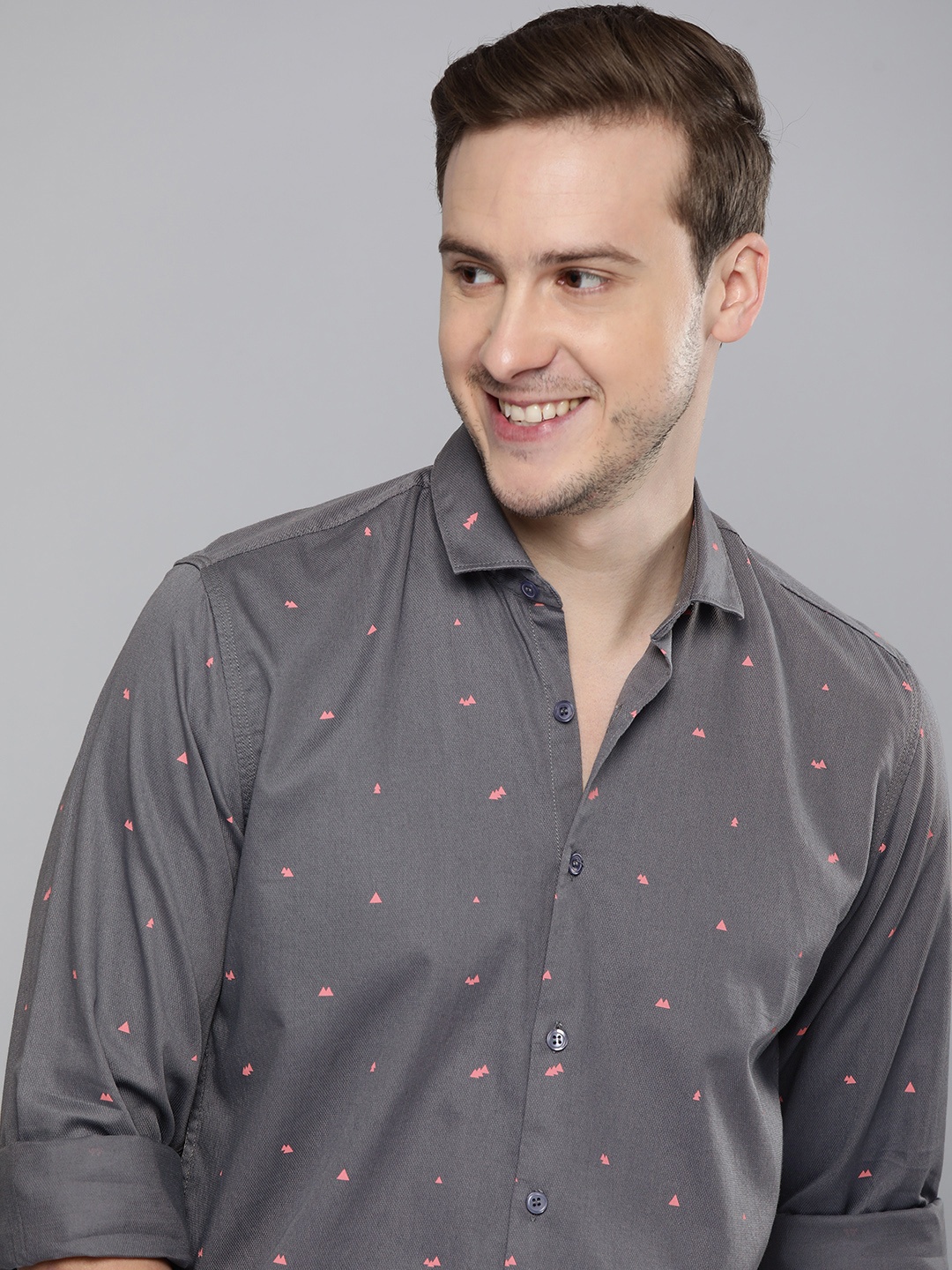 

Mast & Harbour Men Grey & Pink Slim Fit Opaque Printed Casual Shirt