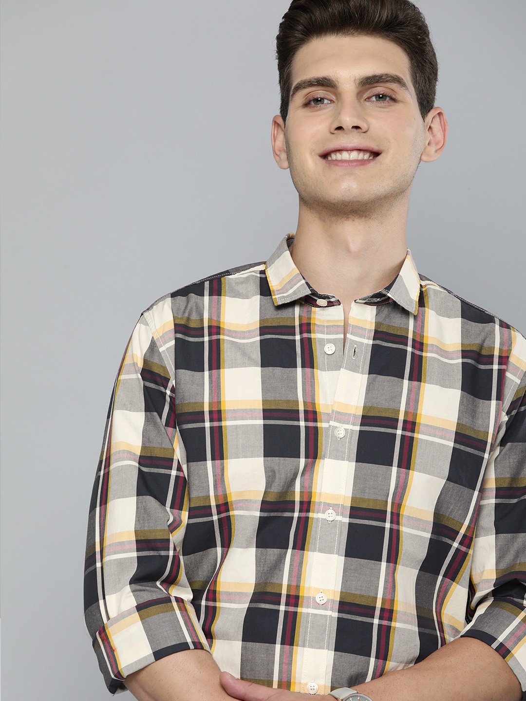 

Mast & Harbour Men Grey And Navy-Blue Tartan Checked Pure Cotton Casual Shirt