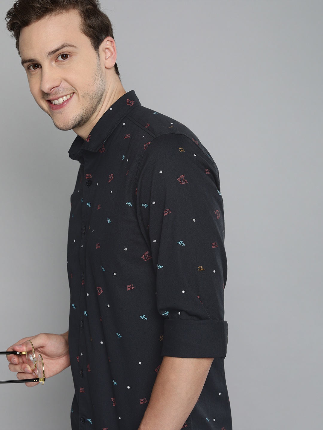 

Mast & Harbour Men Black Printed Cotton Casual Shirt