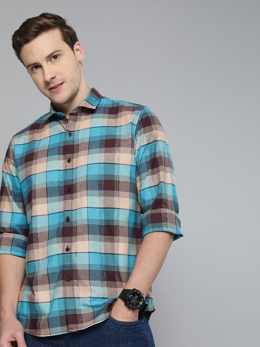 

Mast & Harbour Men Blue & Beige Checked Casual Shirt