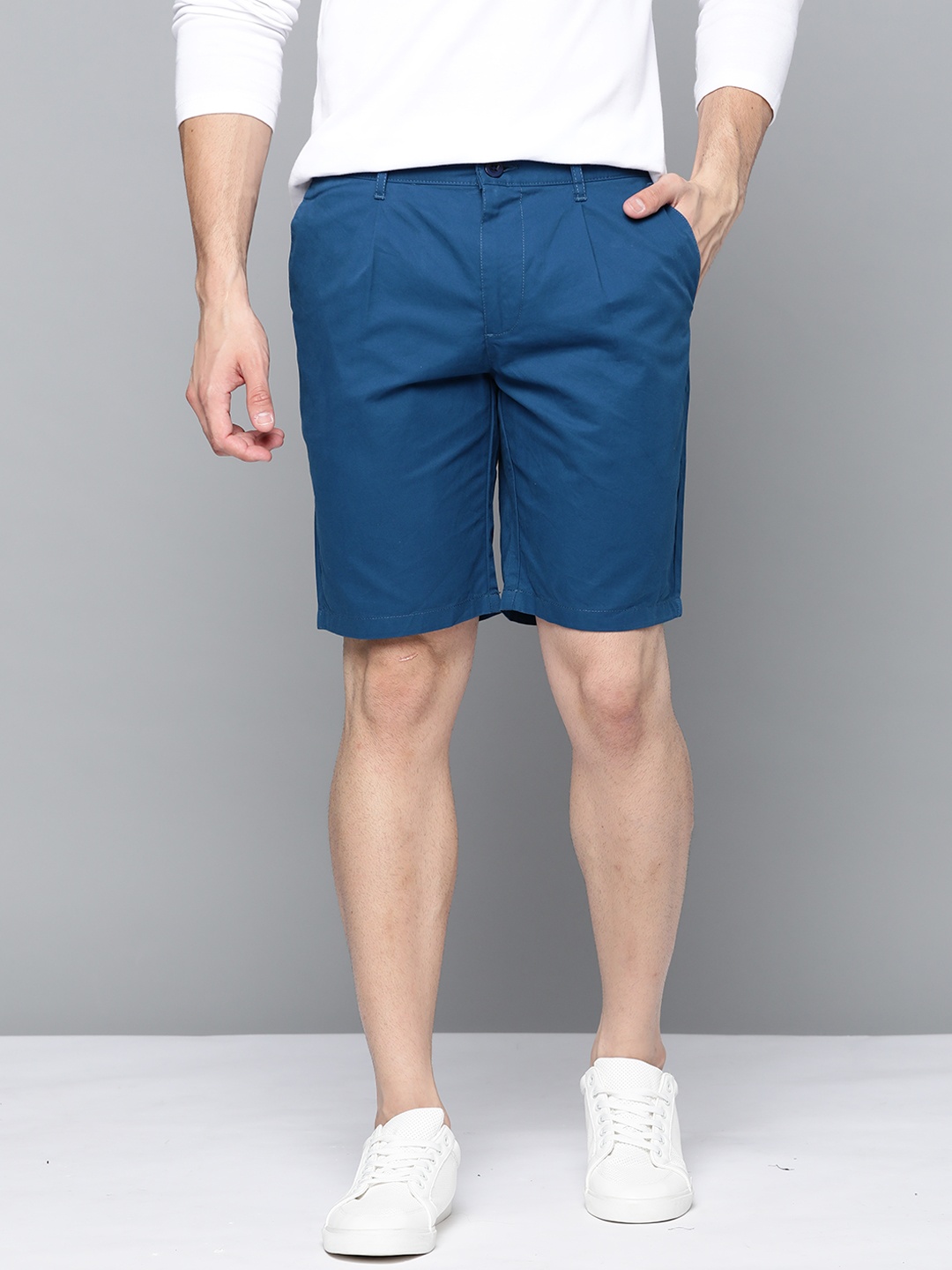 

Mast & Harbour Men Navy Blue Pure Cotton Chino Shorts