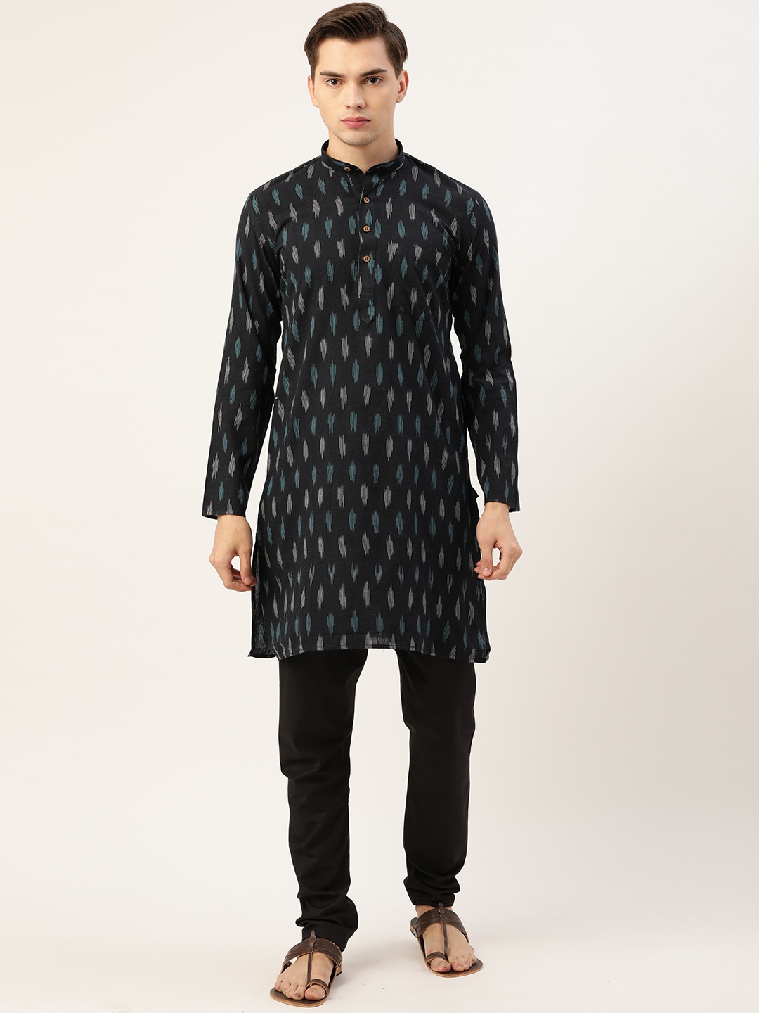 

RAJUBHAI HARGOVINDAS Men Navy Pure Cotton Ikat Design Kurta with Churidar, Navy blue