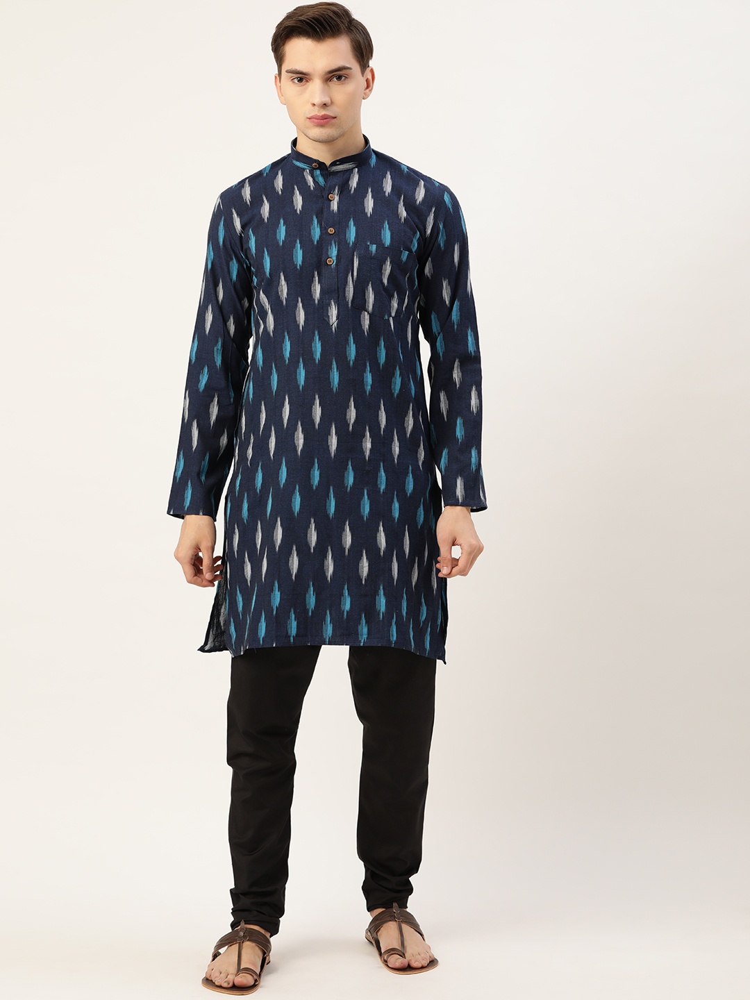 

RAJUBHAI HARGOVINDAS Men Navy Pure Cotton Ikat Design Kurta with Churidar, Navy blue