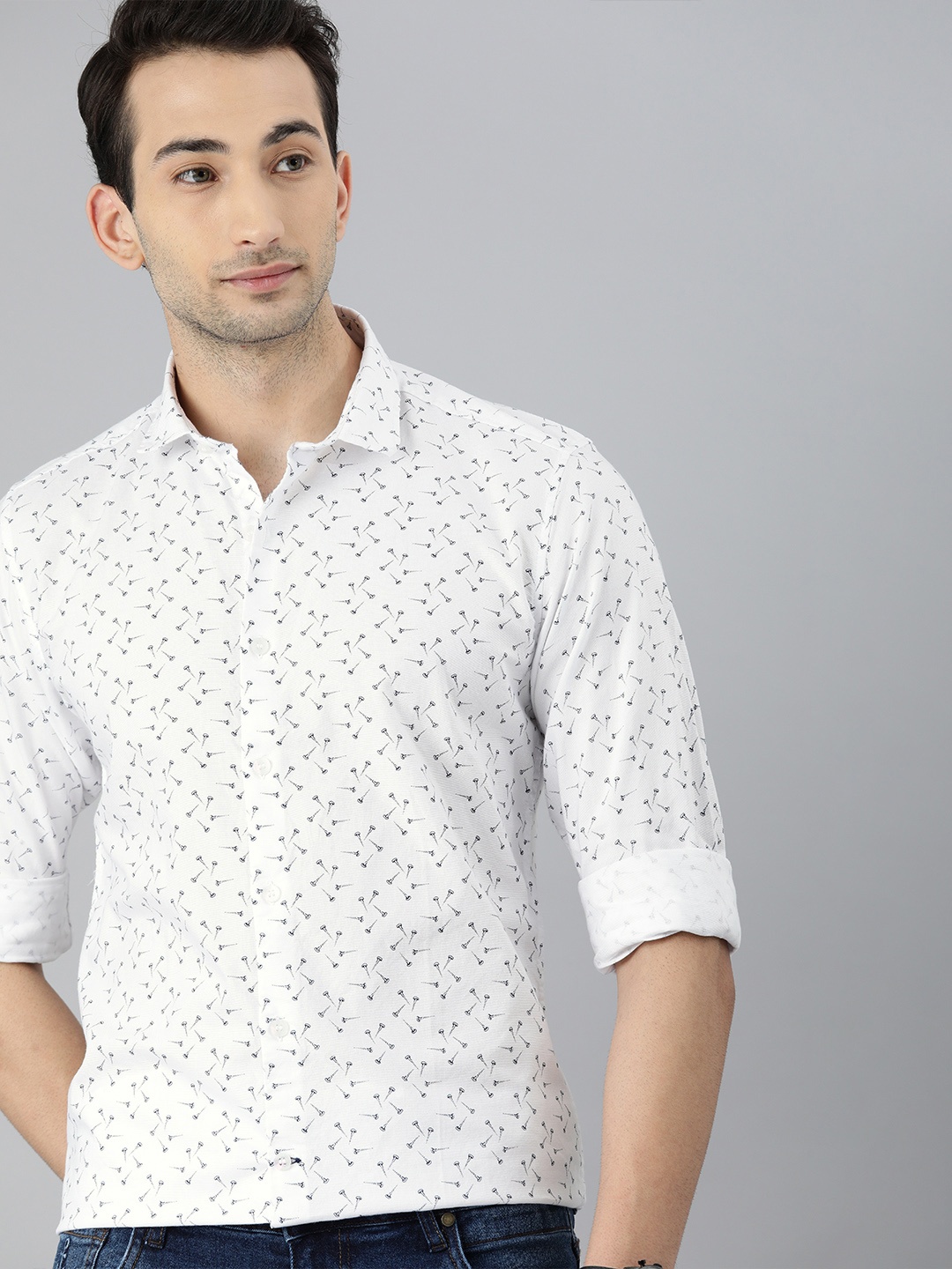

Mast & Harbour Men White & Black Printed Casual Shirt