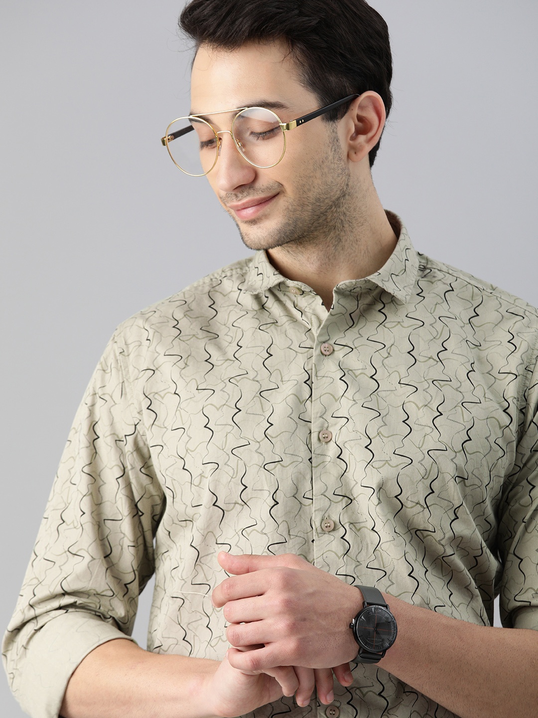 

Mast & Harbour Men Beige & Black Printed Casual Shirt