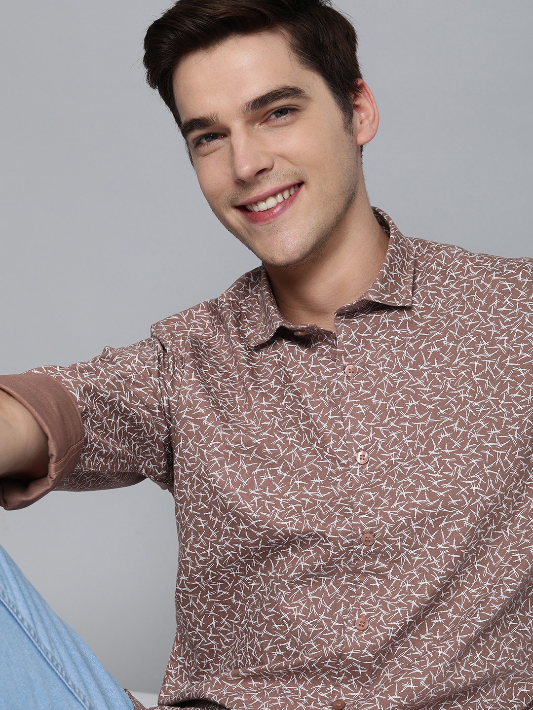 

Mast & Harbour Men Brown Printed Casual Shirt