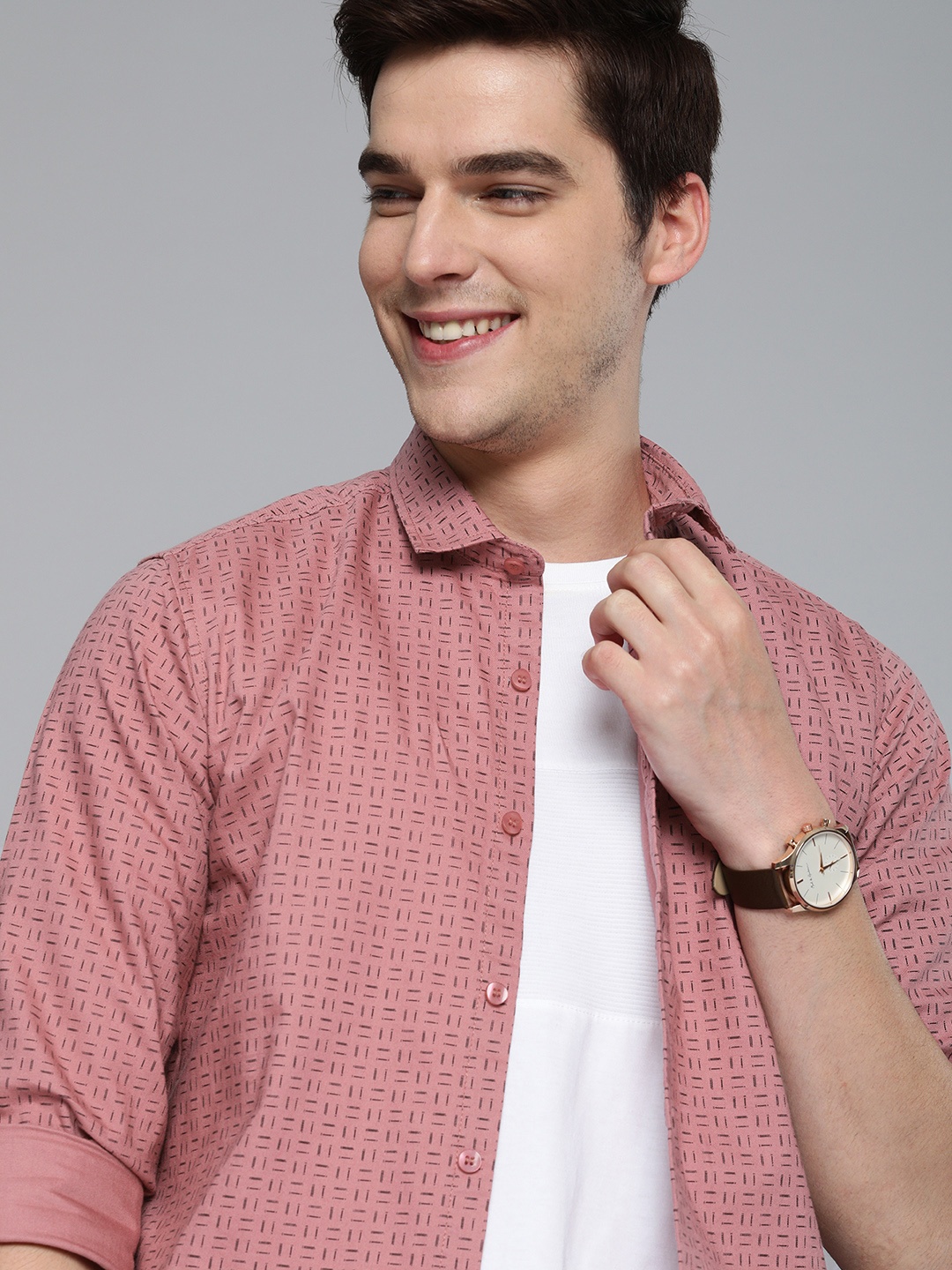 

Mast & Harbour Men Coral Pink Slim Fit Printed Casual Sustainable Shirt