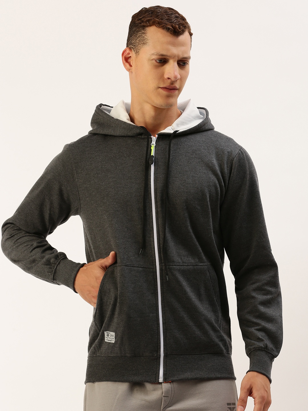 

Sports52 wear Solid Hooded Sweatshirt, Grey