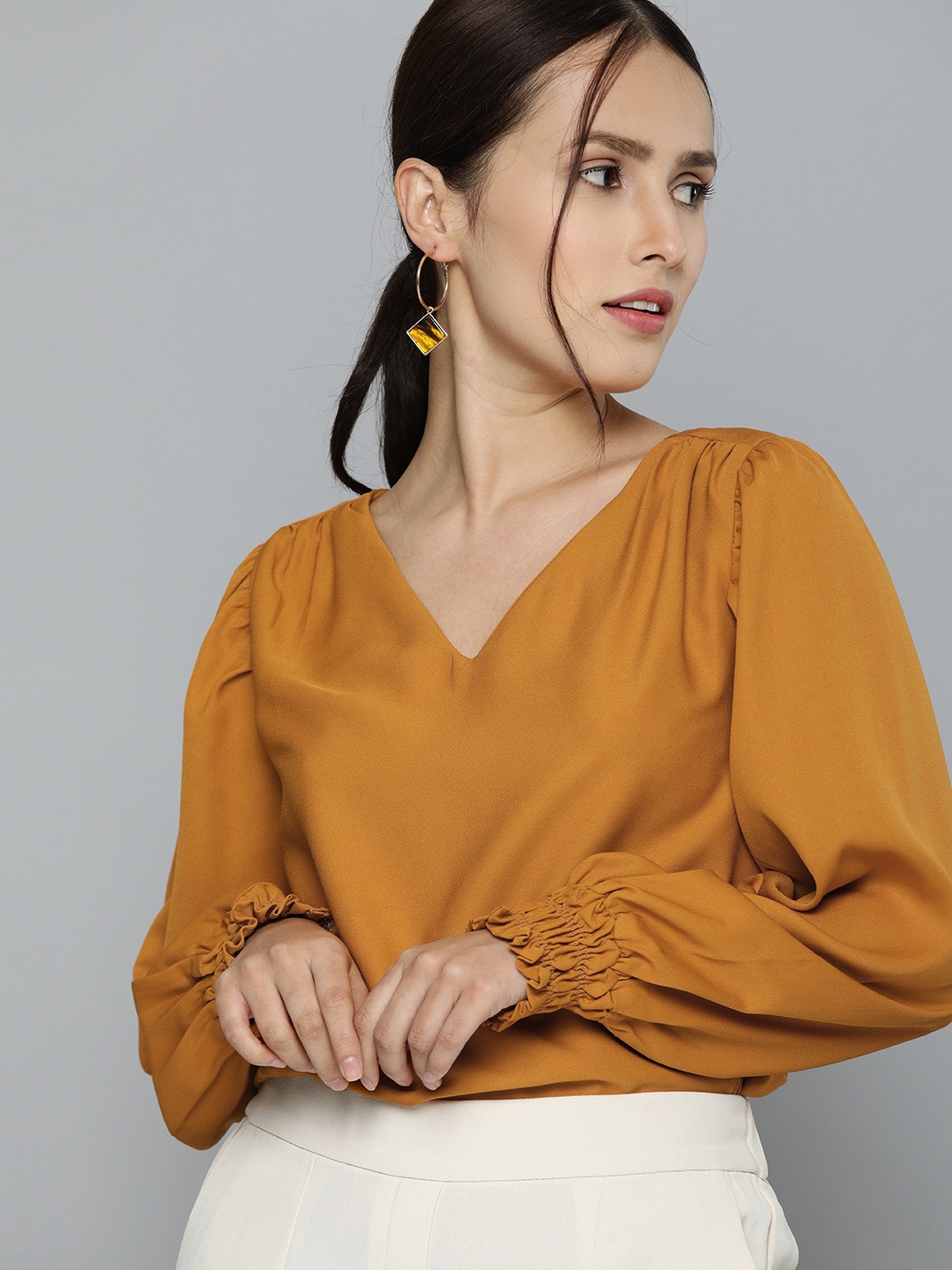 

Chemistry Mustard Yellow Solid V-Neck Bishop Sleeves Regular Top