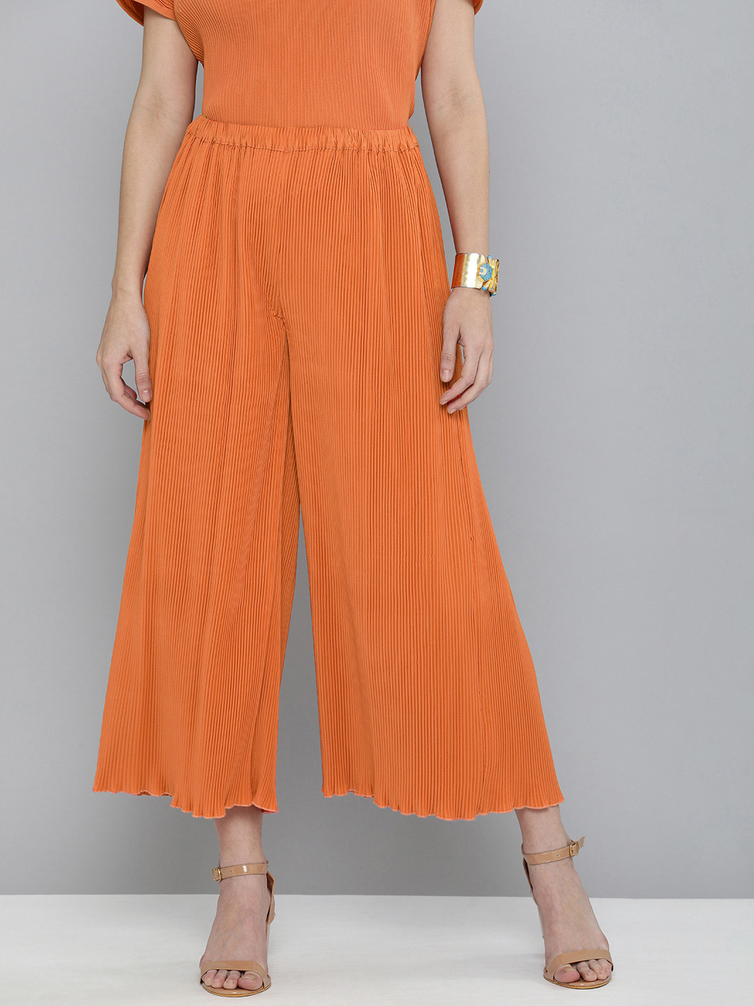 

Chemistry Women Orange Pleated Detail Parallel Trousers
