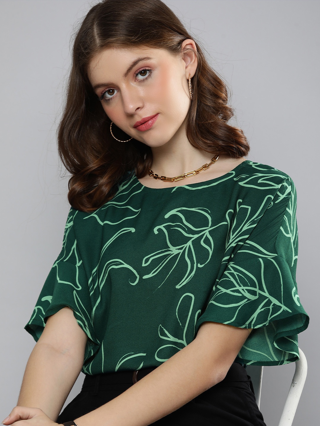 

Chemistry June Bag Flared Sleeve Drop Shoulder Top, Green