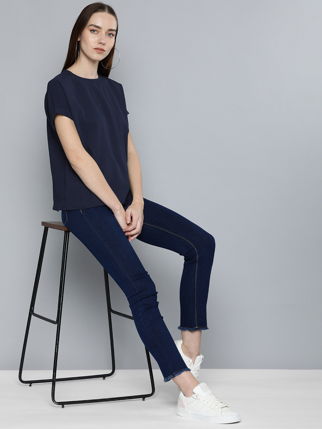 

Chemistry Navy Blue Extended Sleeves Boxy Top