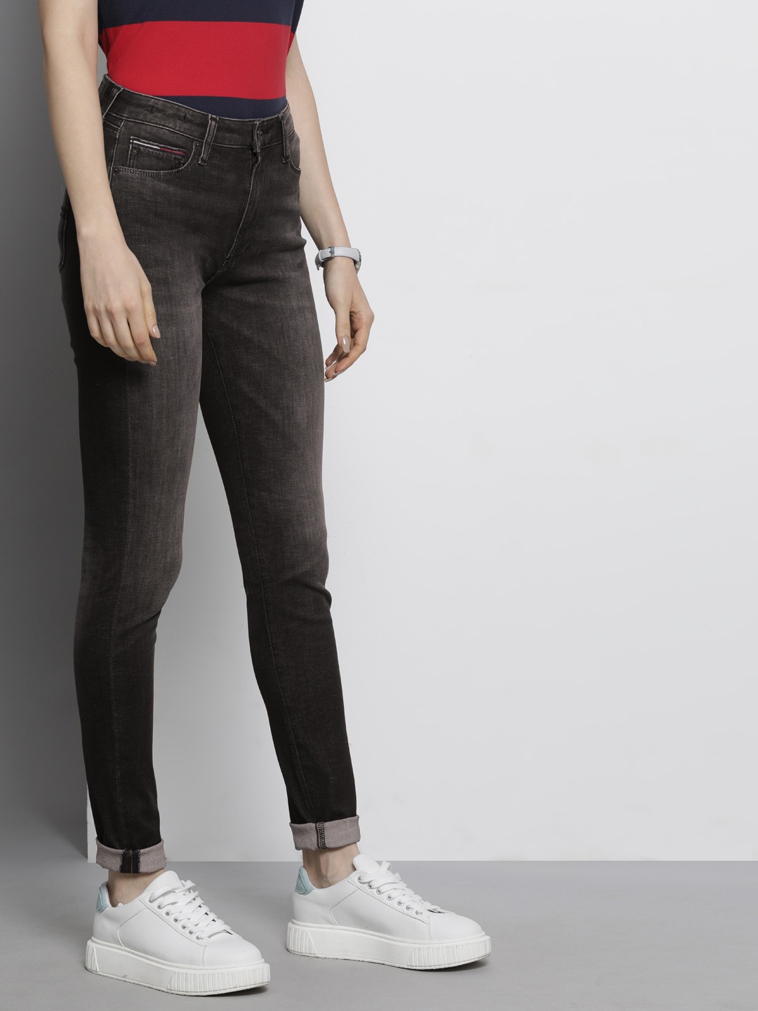 

Tommy Hilfiger Women Black Skinny Fit High-Rise Light Fade Stretchable Jeans