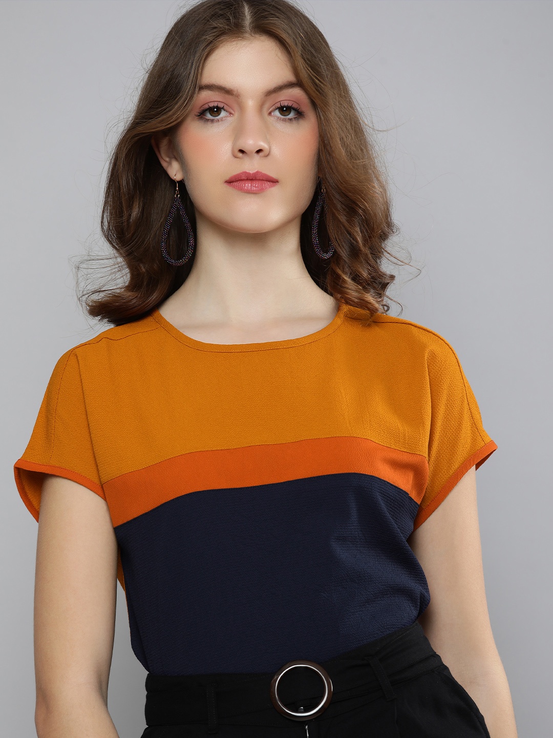

Chemistry Evening Blue & Orange Colourblocked Cap Sleeved Regular Top, Mustard