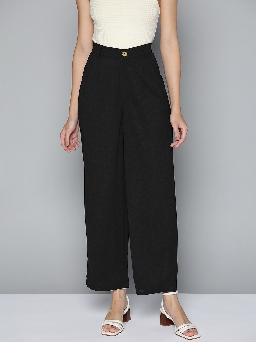

Chemistry Women Black Solid Pleated Parallel Trousers