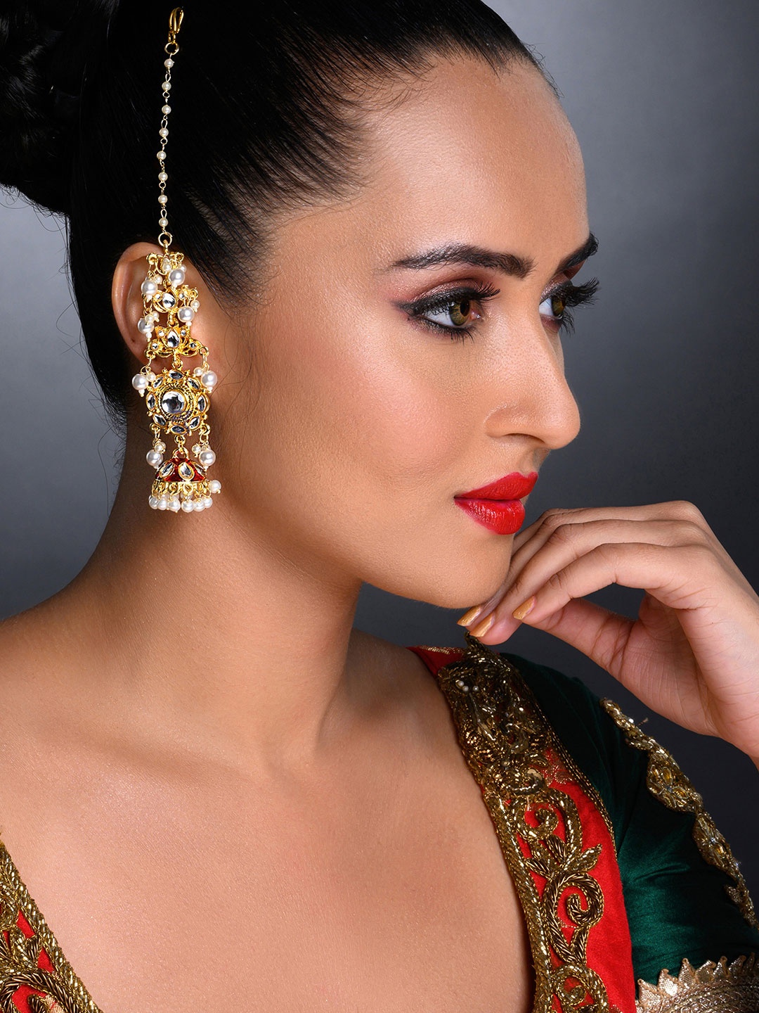 

Sukkhi Women's Exotic Pearl Red Plated Kundan Chain Earring