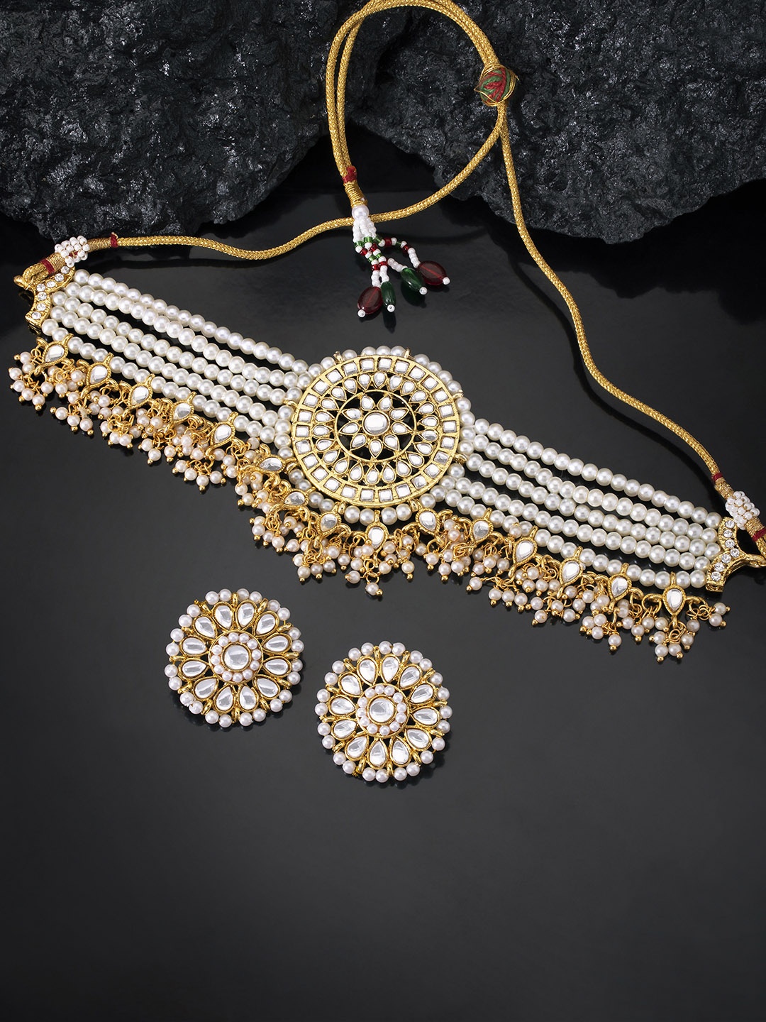 

Peora Gold Plated & White Handcrafted Kundan Studded & Pearl Beaded Jewellery Set