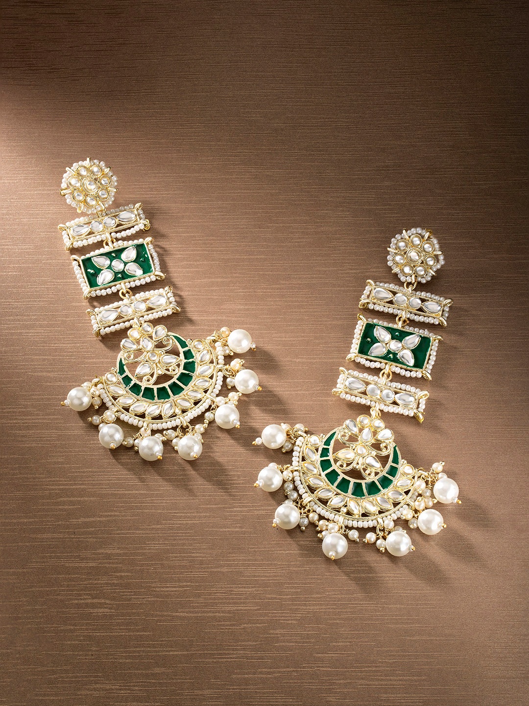 

Peora Green & White Gold-Plated Kundan Studded Chandelier Crescent Shaped Chandbalis