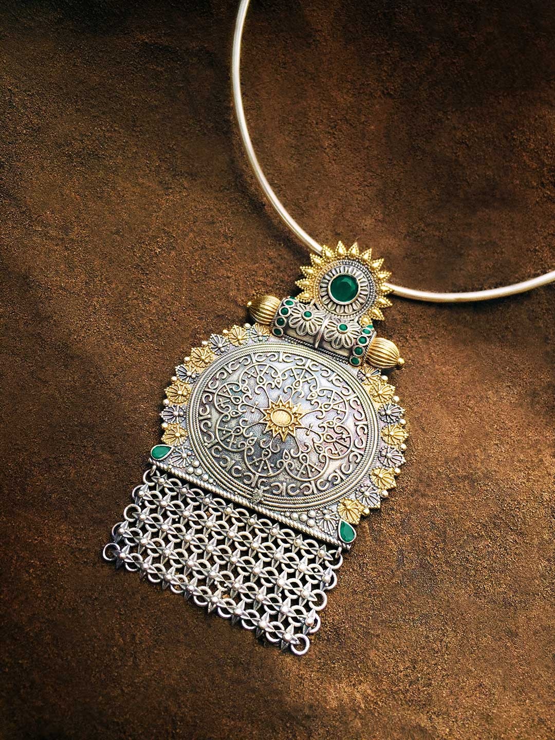 

Peora Green & Gold-Toned Silver-Plated Tribal Choker