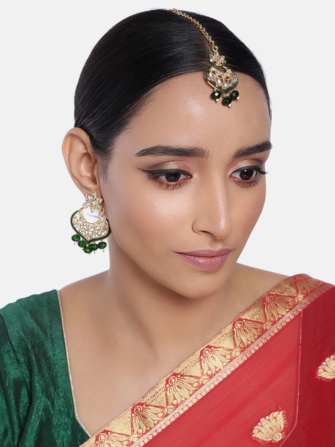 

Peora Gold Plated & Green Kundan Studded Jadau Earring & Maang Tikka