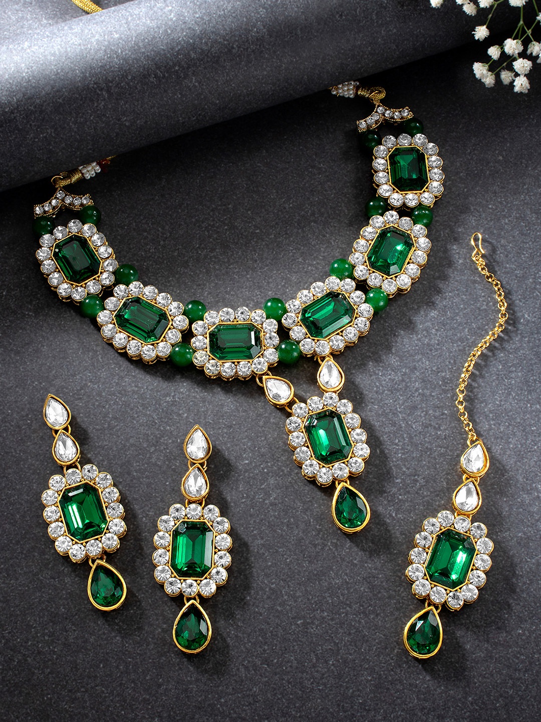 

Peora Green & White Gold Plated Handcrafted Studded Jewellery Set