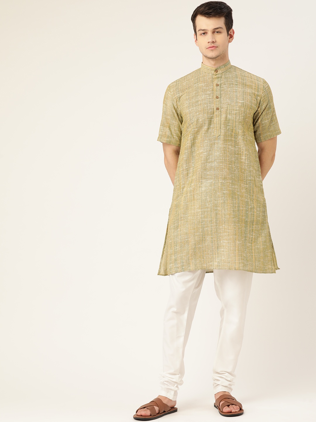 

RAJUBHAI HARGOVINDAS Men Green & White Pure Cotton Kurta with Pyjamas