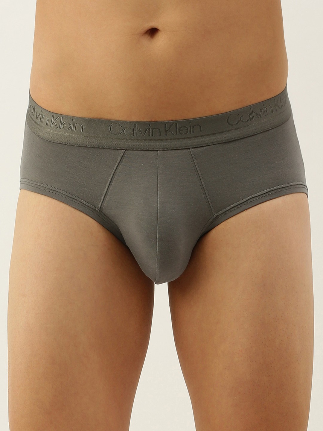 

Calvin Klein Underwear Men Grey Solid Briefs NB24515GS-5GS