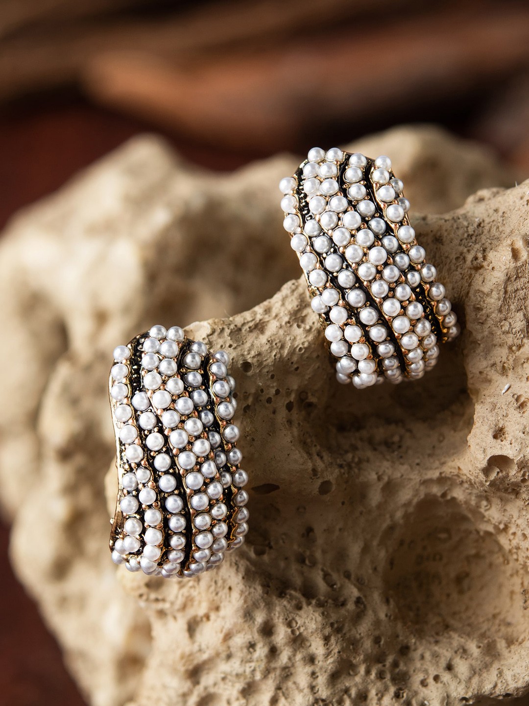 

E2O Silver-Toned Pearl Contemporary Studs