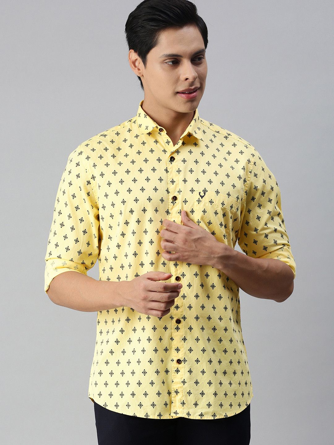 

Allen Solly Men Yellow Sport Fit Printed Casual Shirt