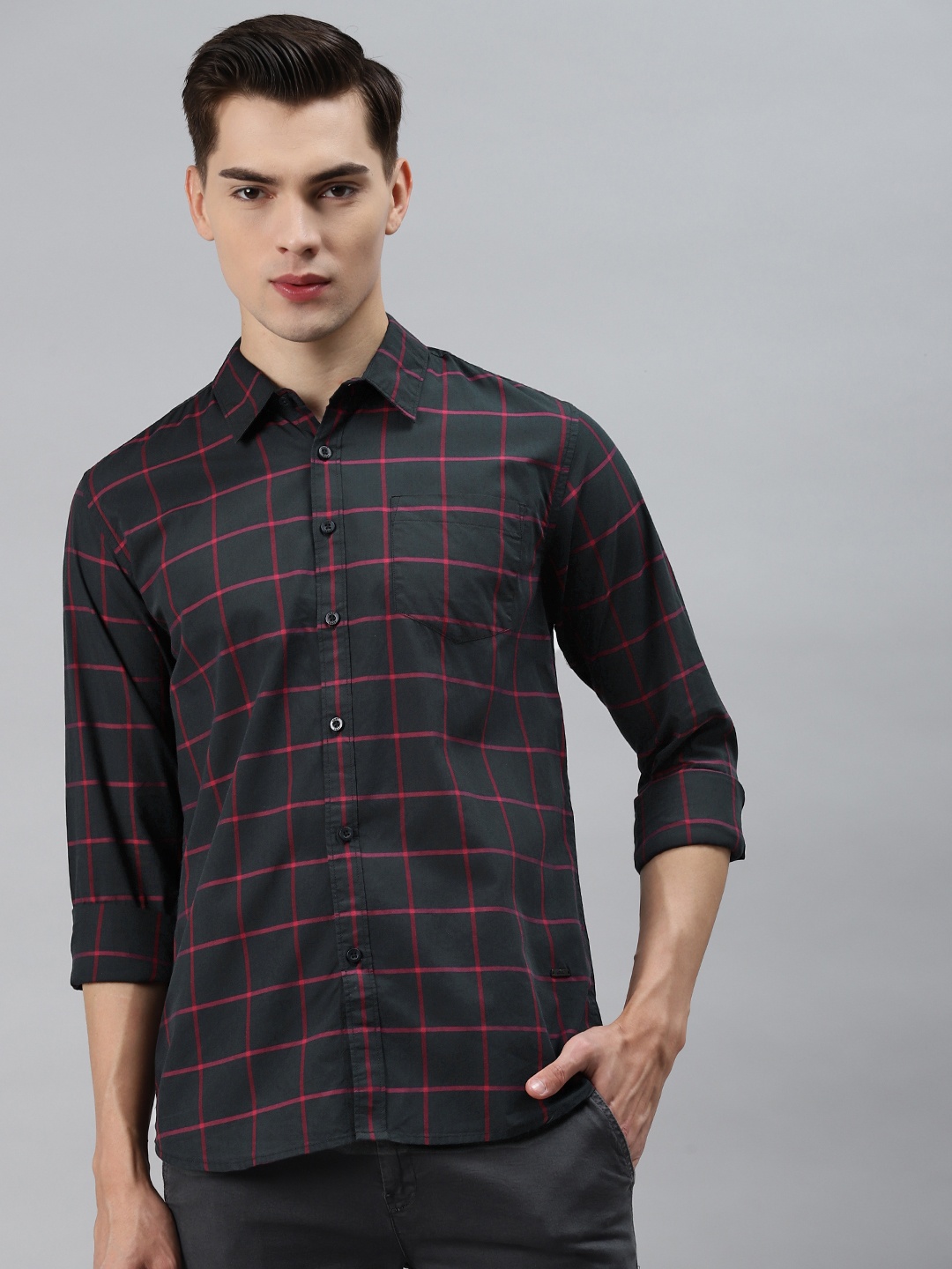 

abof Men Black Slim Fit Windowpane Checks Casual Shirt