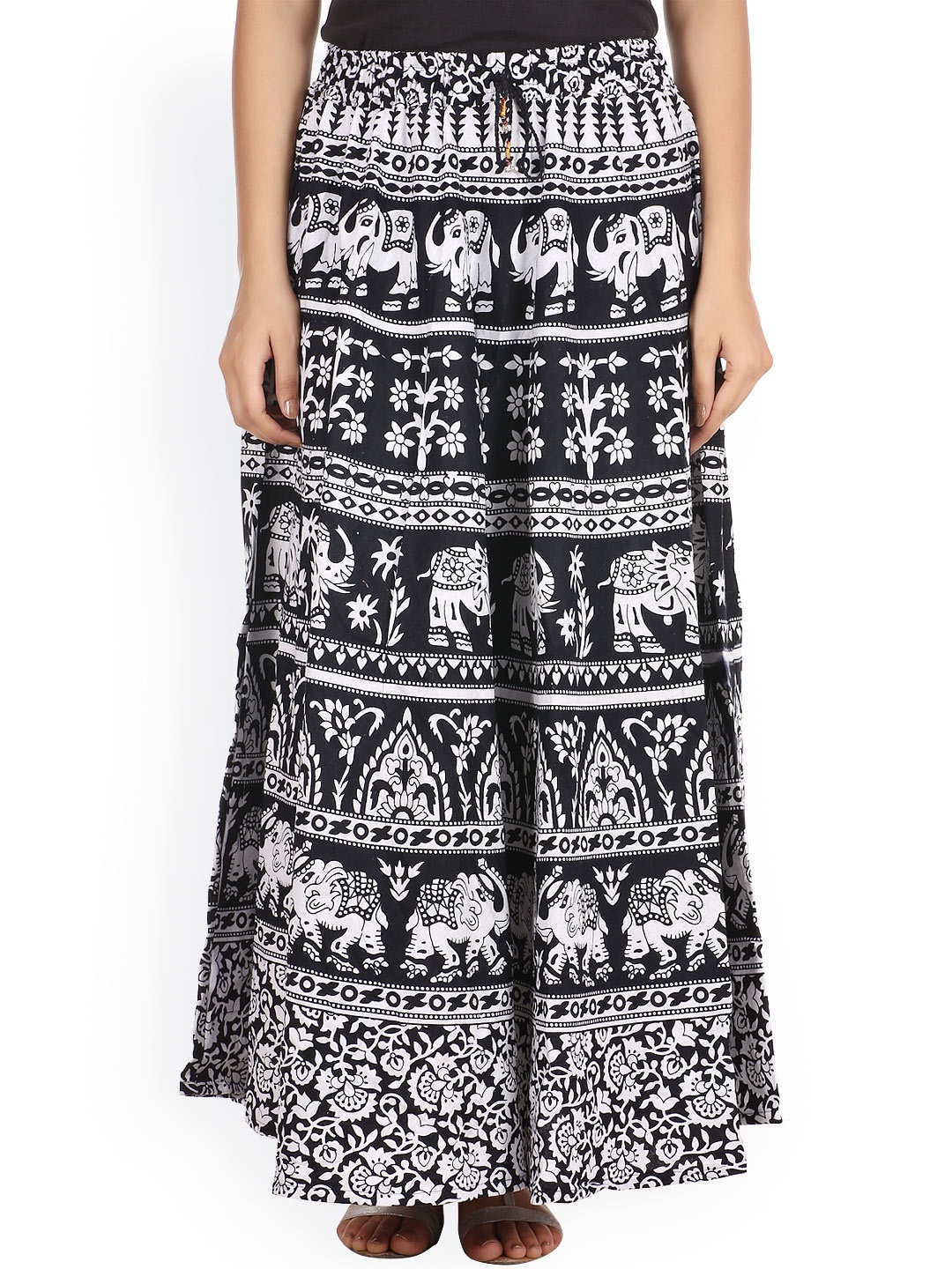

SOUNDARYA Black & White Printed Maxi Skirt