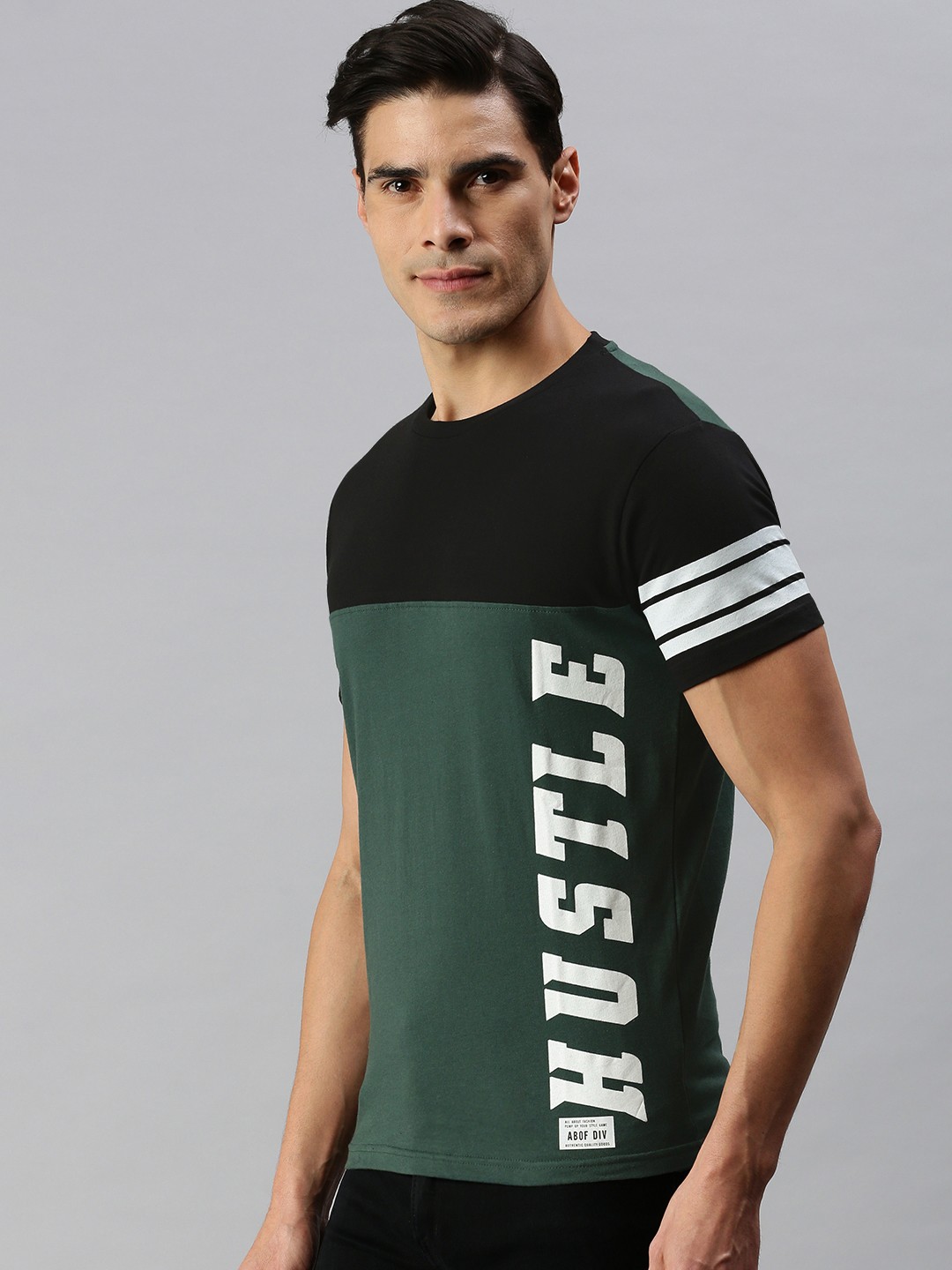 

abof Men Green & Black Printed T-shirt