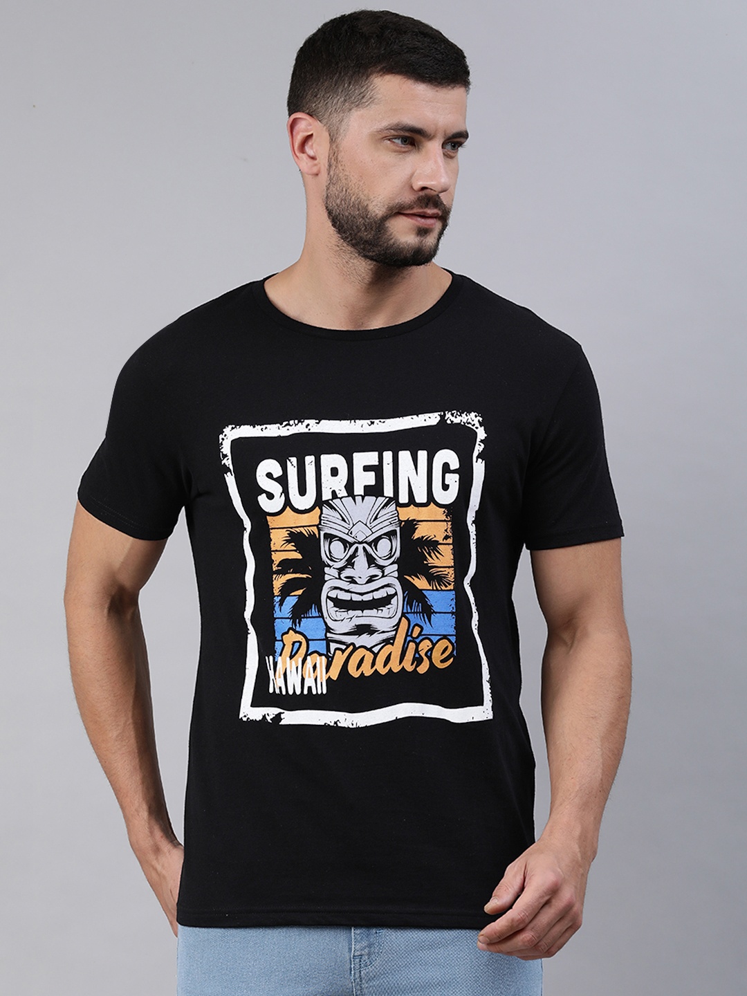 

abof Men Black & White Graphic Printed Pure Cotton T-shirt