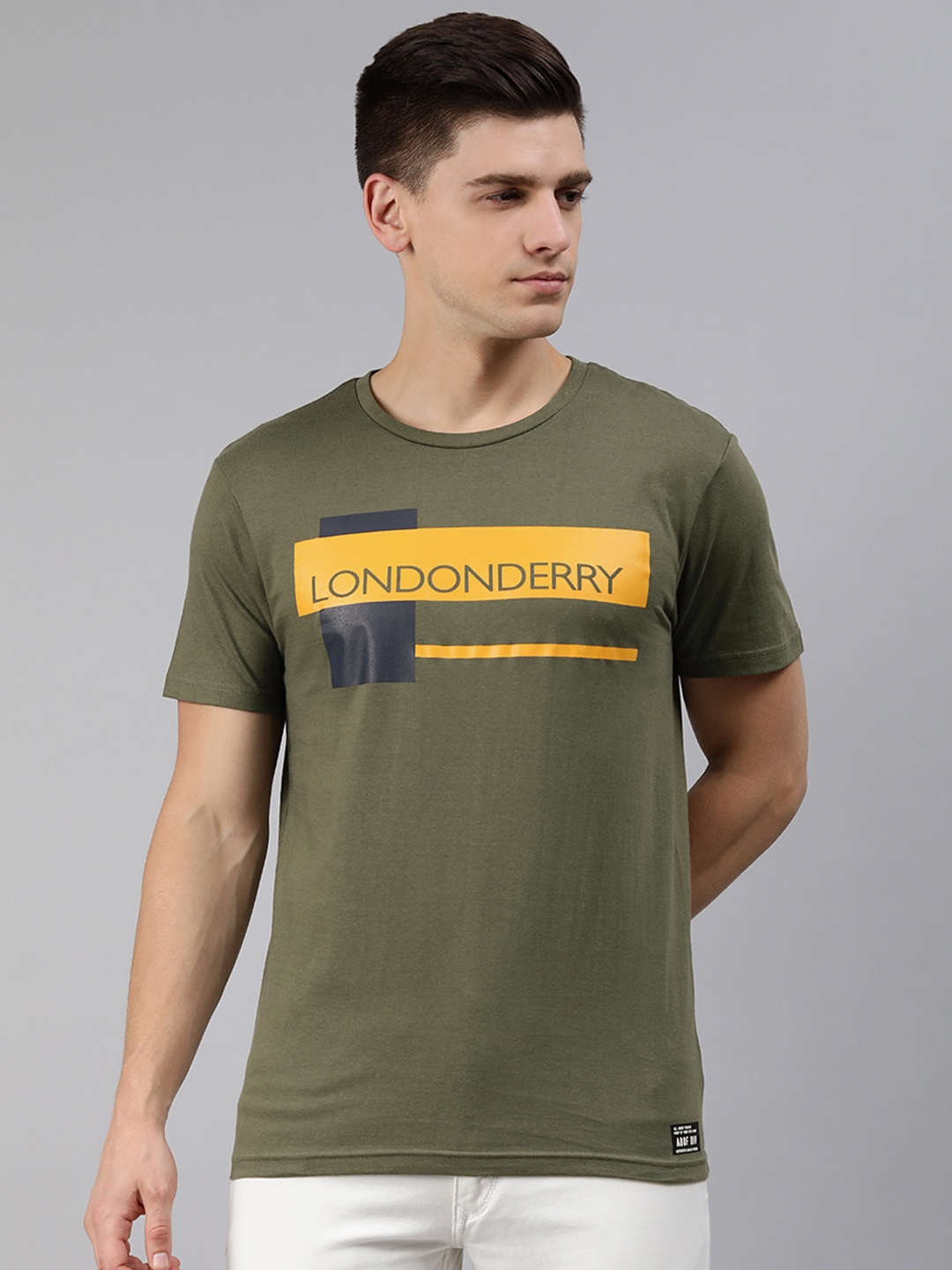 

abof Men Olive Green Typography Printed Pure Cotton T-shirt