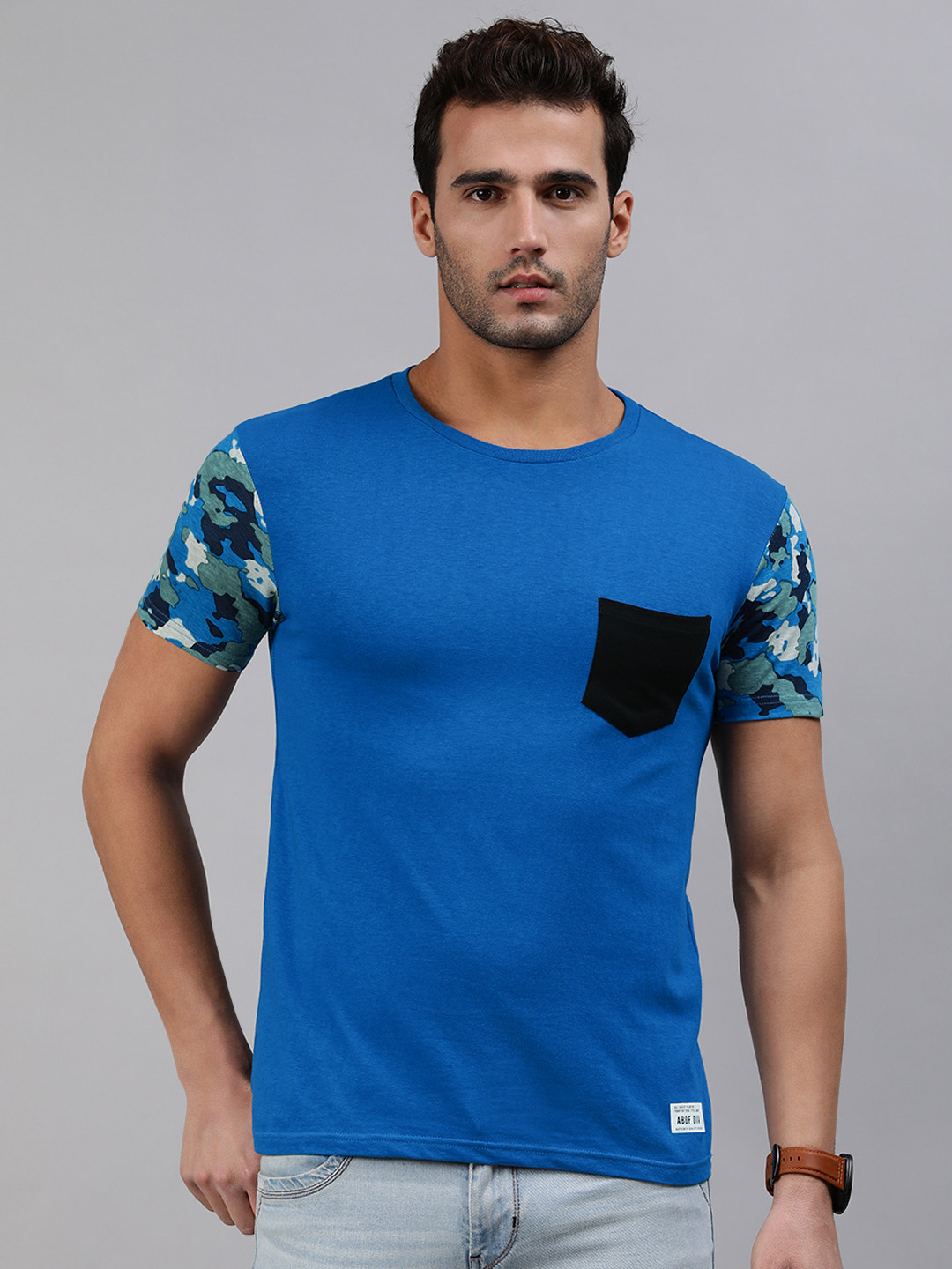 

abof Men Blue Abstract Printed Regular Fit Pure Cotton Casual Pocket Pure Cotton T-shirt