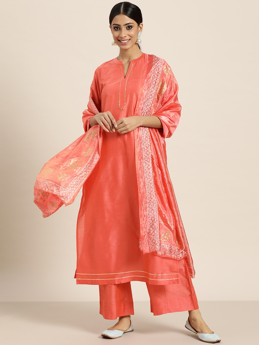 

Sangria Women Peach-Coloured Regular Gotta Patti Kurta with Palazzos & Dupatta