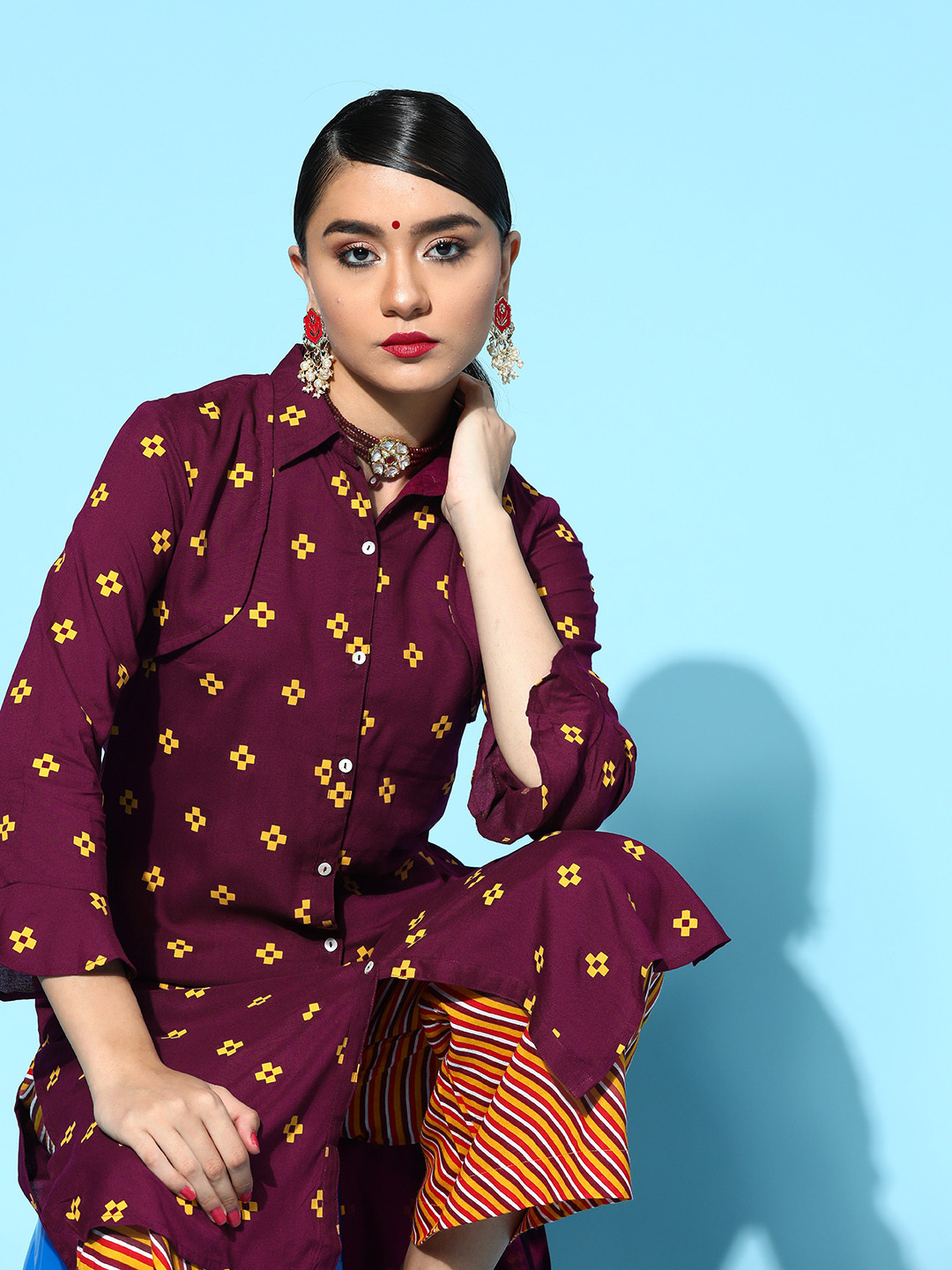 

Sangria Ethnic Motifs Viscose Rayon Kurta Set, Purple