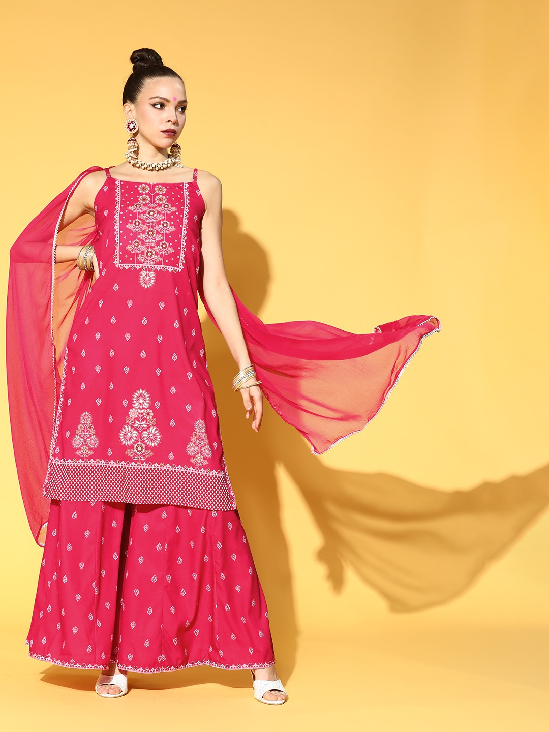 

Sangria Women Fuchsia & White Printed Sequinned Kurta with Palazzos & Dupatta